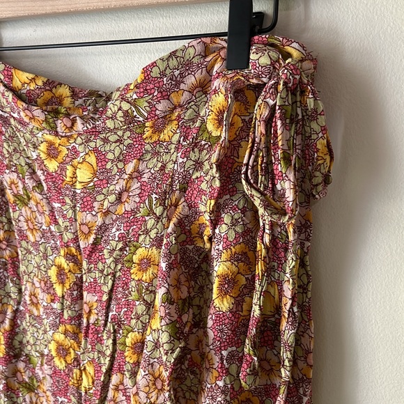 Rose & Thyme floral wrap skirt Size large - Picture 3 of 6